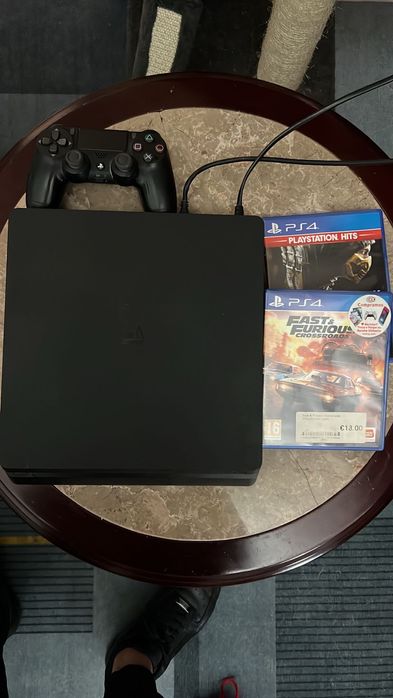 ps4 vendo 100euros
