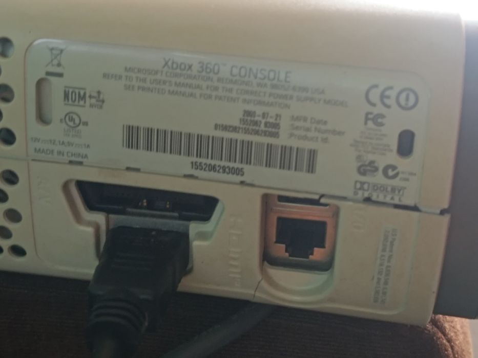konsola Xbox 360 plus pad