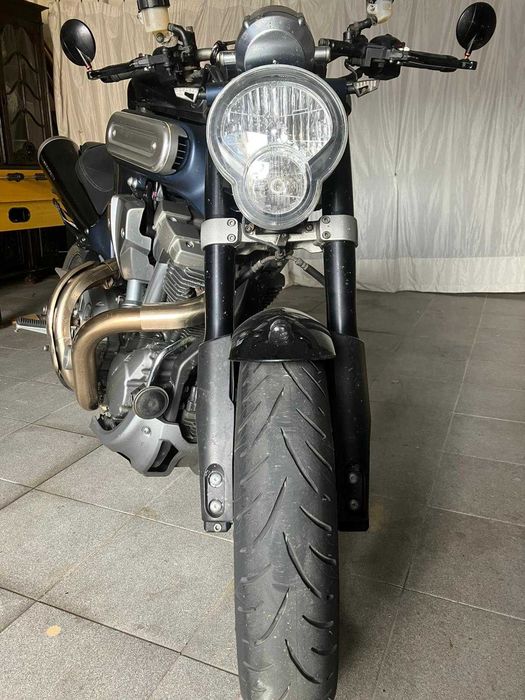 Yamaha MT01 ano 2007 com 27.000 km