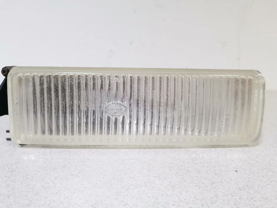halogen lampa przeciwmgielna prawa opel senator b 87-93 301132042 hella
