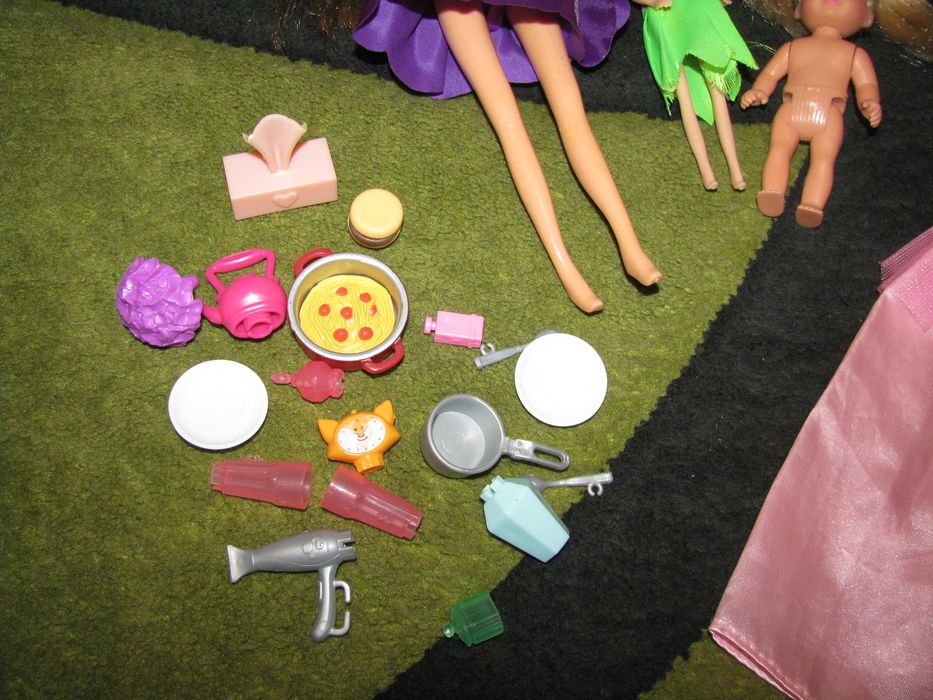 Domek Barbie plus lalki