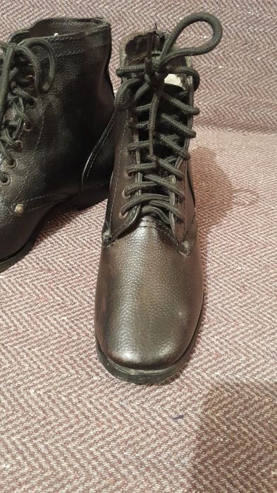 Женск. ботинки,Новые  37,5 размер