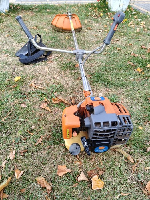 Podkaszarka kosiarka spalinowa do trawy 3.8 kW