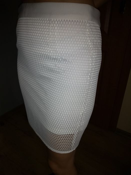 Spódnica biała z siatką