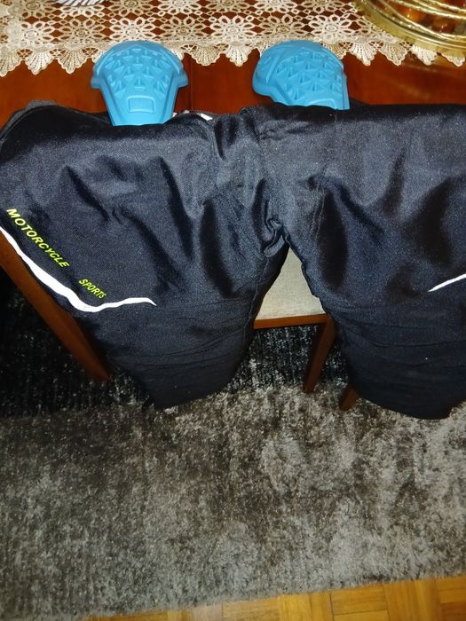 Vendo calças para moto