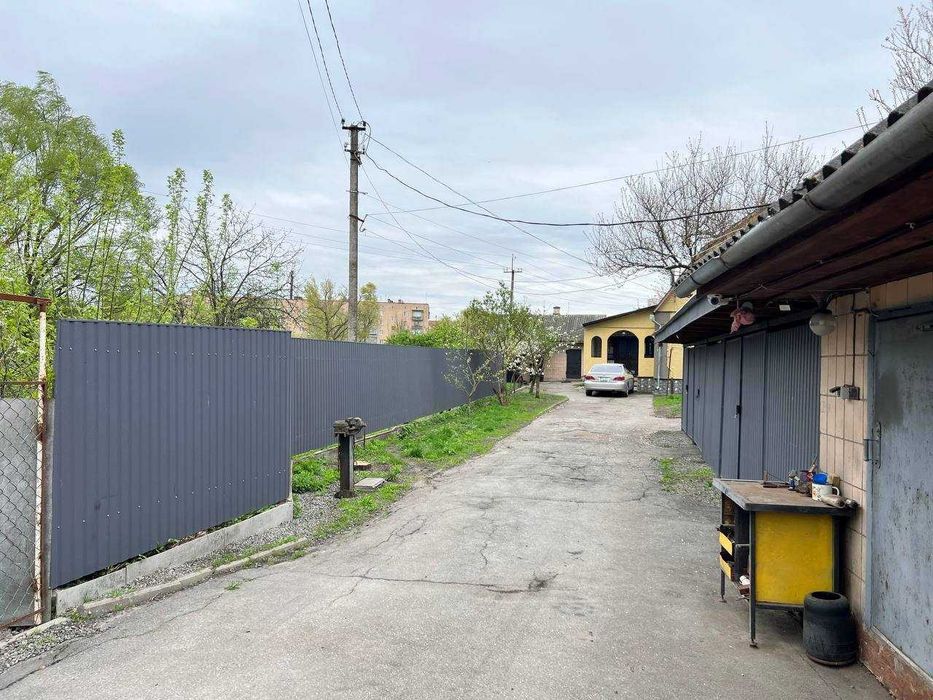Продам будинок місто Мена гараж сауна відеоспостереження