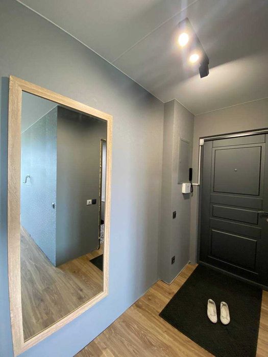 Продам 3 к кв новый капитальный ремонт Жуковского Киевский р-н ML