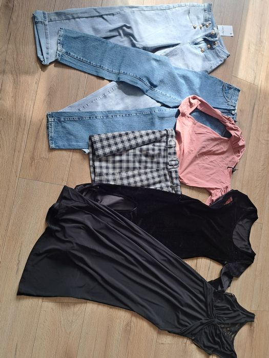 Zestaw ubrań w rozmiarze XS