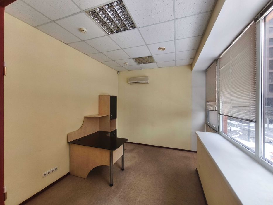 Оренда офісу з меблями у центрі міста ( р-н LaSilpo)