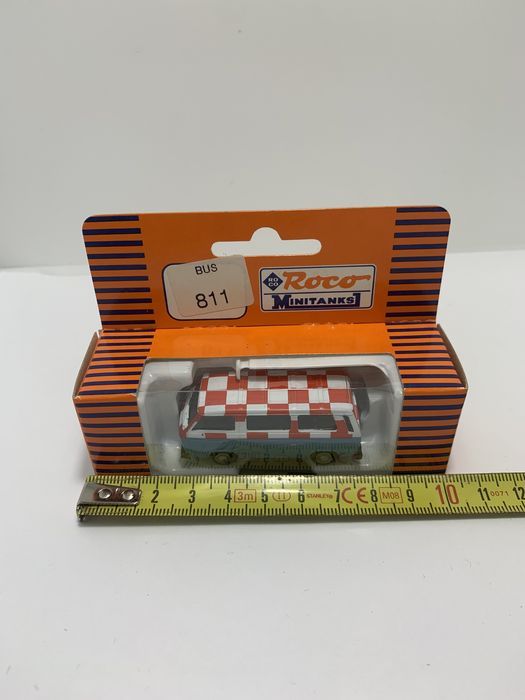 Volkswagen T3 Bus aeroporto da Roco escala H0 1/87