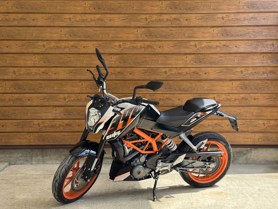 Мотоцикл KTM Duke 390