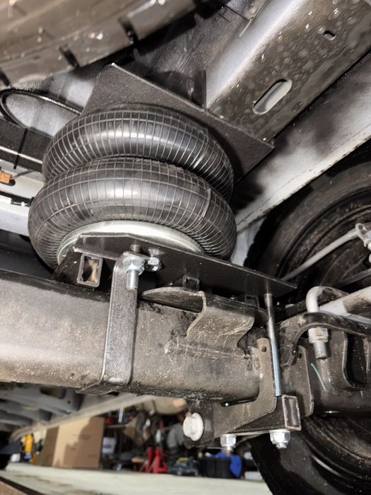 Пневмопідвіска до Renault Master Opel Movano пневмоподвеска