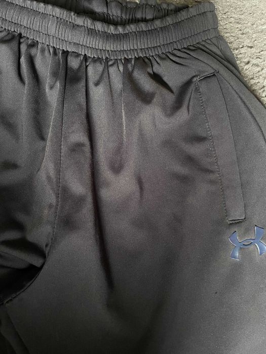 Sportowe spodnie UNDER ARMOUR rozm. M