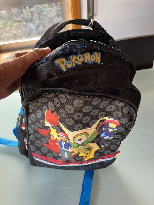 Mochila Pokémon Pikachu Nova