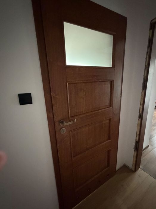 Drzwi wewnętrzne 90x200 wraz z ościeżnicami 7szt.