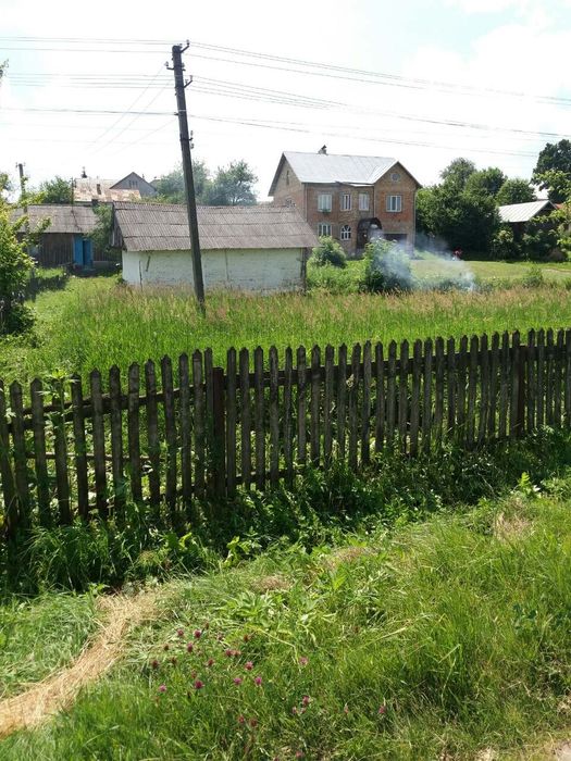 Продається  земельна ділянка 25сот.