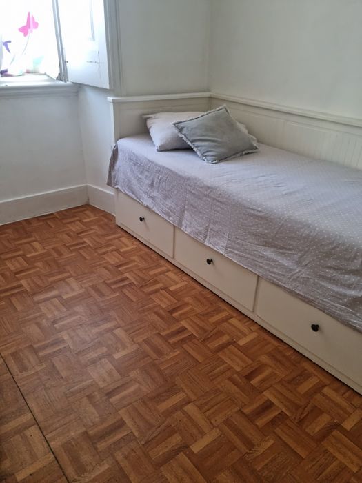 Quarto individual.