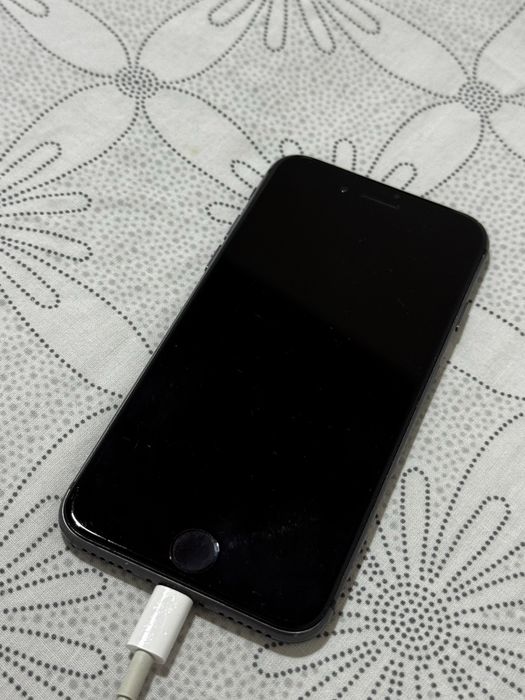 iPhone 8 64 GB Preto