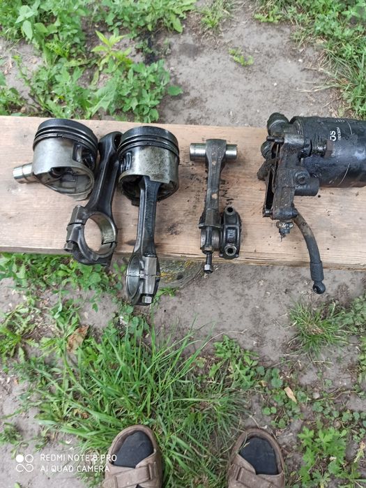 Hyndaj-100 поршня шатуни топлівний насос багато інших