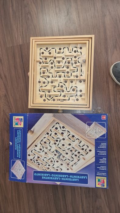 Jogo Labirinto em madeira  completo com caixa