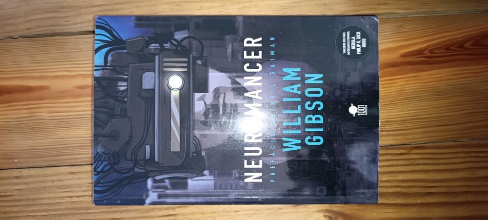 Vendo vários tipos de livros desde 5€ a 20€