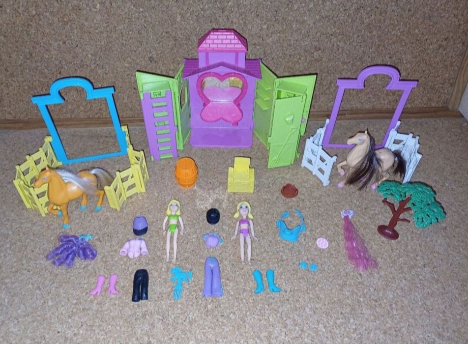 Polly pocket rancho + bonecas + cavalos + roupas + acessórios.