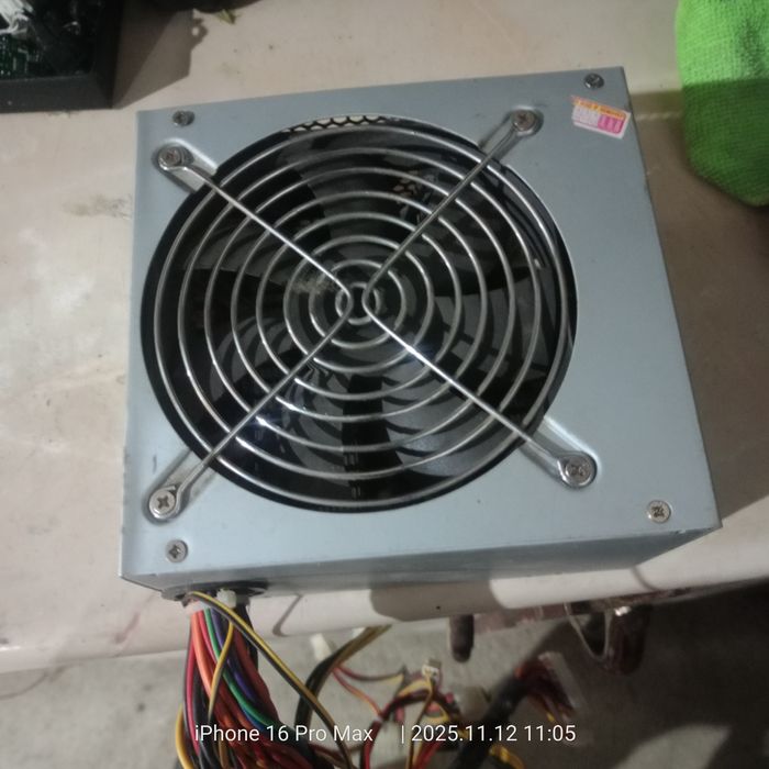 Блок живлення до компютера