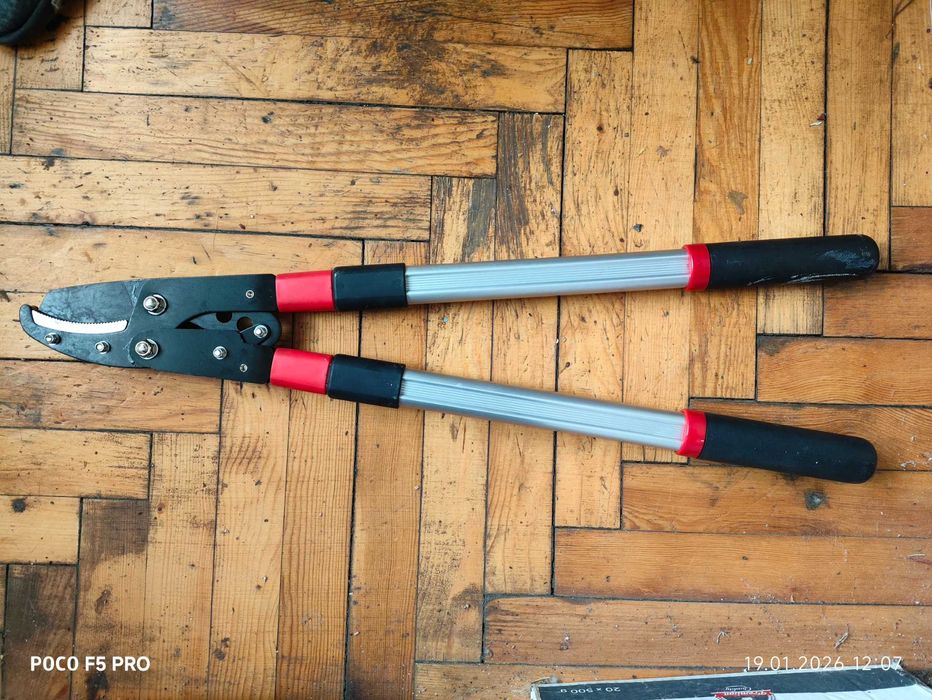 Сучкоріз з ковадлом Intertool-FT1116, розсувний 680-1020mm, лезо CrMo