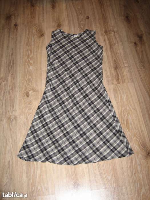 Sukienka w kratę