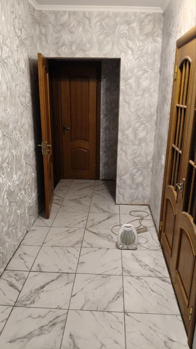 Квартира продам квартиру трьохкімнатна квартира