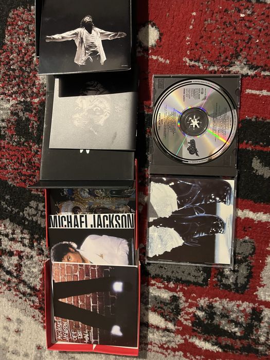 Продам CD Michael Jackson , The Jacksons