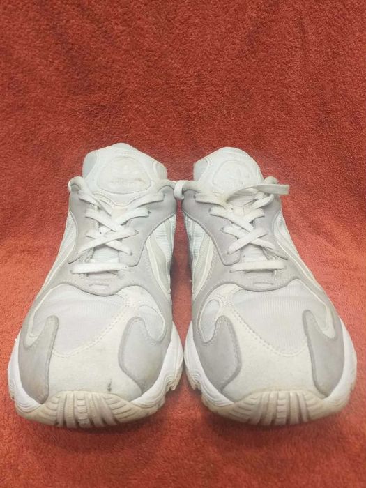 Adidas Yung-1 w kolorystyce Cloud White