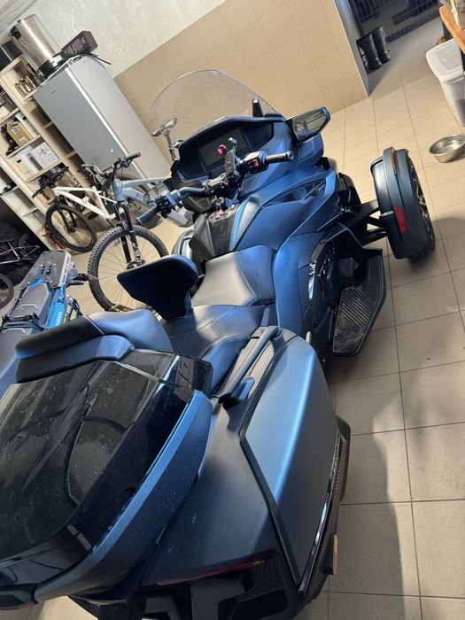【中古】PETROLPICS Can-Am can am spyder w Twojej okolicy? Sprawdź kategorię Motocykle