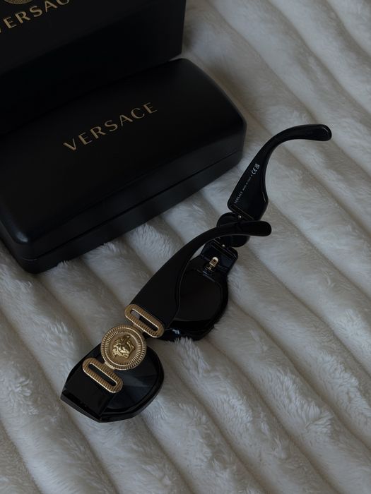 Окуляри Versace оригінальні з золотою Медузою