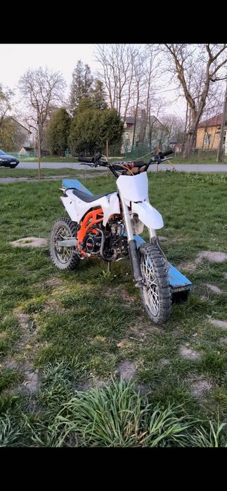 BSE 125.