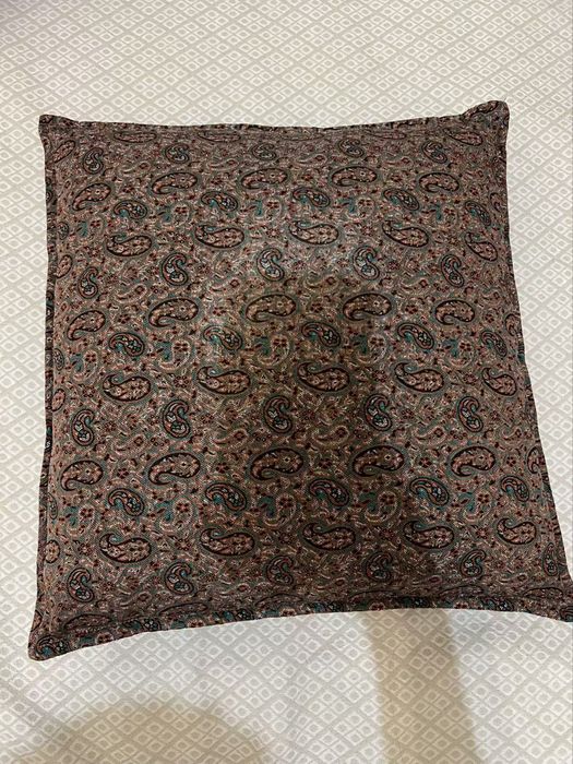 Almofada de estilo oriental, persa, paquistanesa.