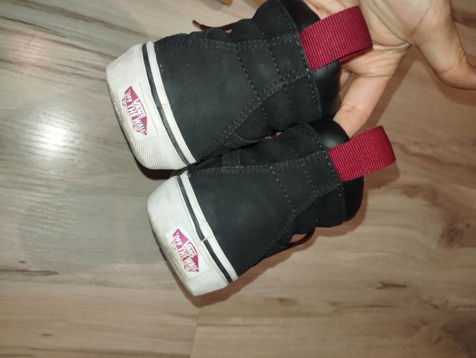 BuButy Vans SK8-Hi MTE (MTE) czarne bordowe black/beet red
Black/