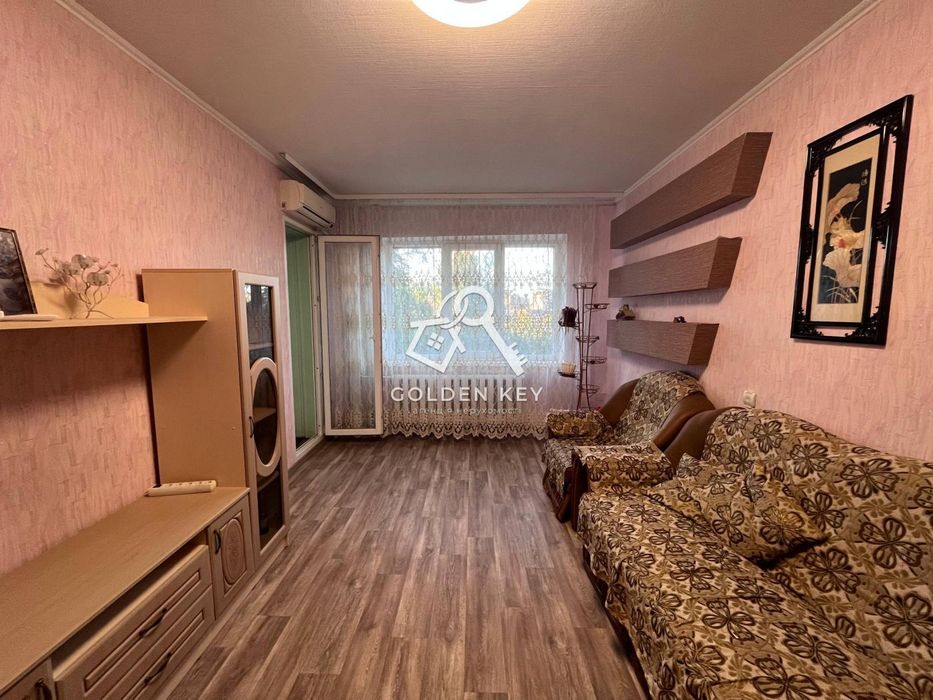 Продаж трикімнатної квартири мкрн. Гірницький (єВідновлення)