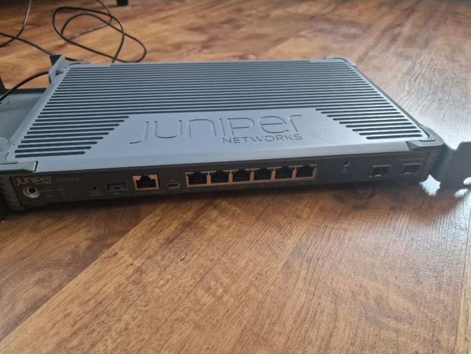 Firewall juniper Srx300