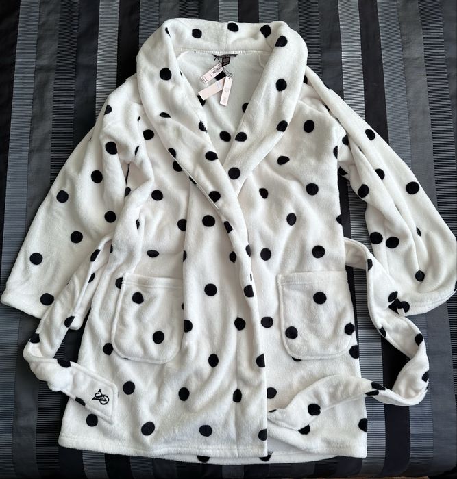 Плюшевий халат Victoria’s Secret  + лосьон Pink vanila