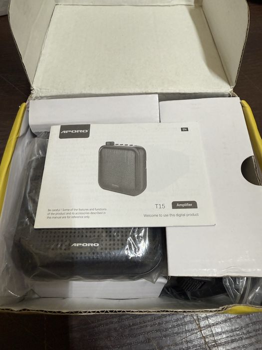 Wzmacniacz głosu APORO T15 z mikrofonem przewodowym