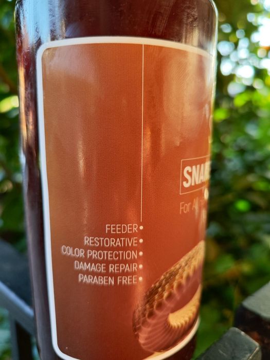 S T E L L A   SNACE - шампунь з олією кобри