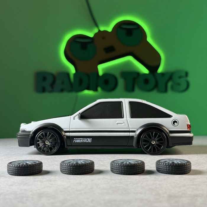 Дрифт машинка на радіоуправлінні Toyota AE86 Sprinter Trueno Біла