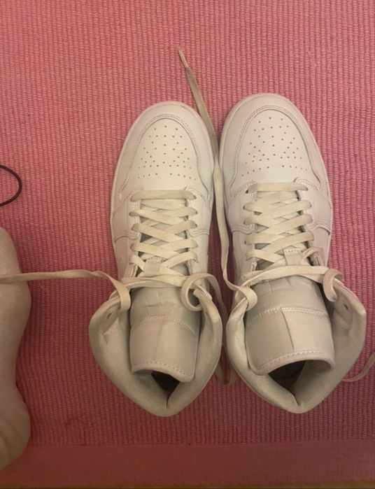 Jordan 1 mid branco original homem/mulher