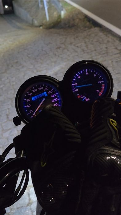 Honda CB500 | + Extras (Reservado)