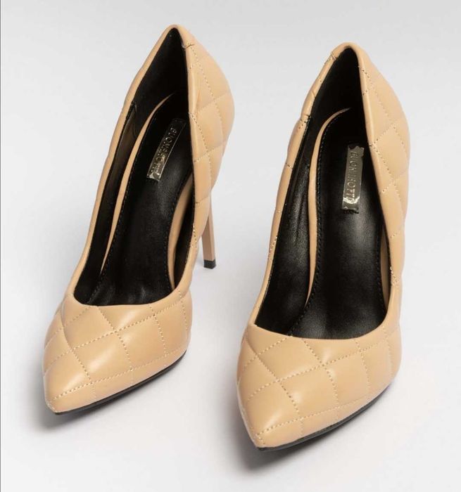 Sapatos stilleto tam. 36 beje