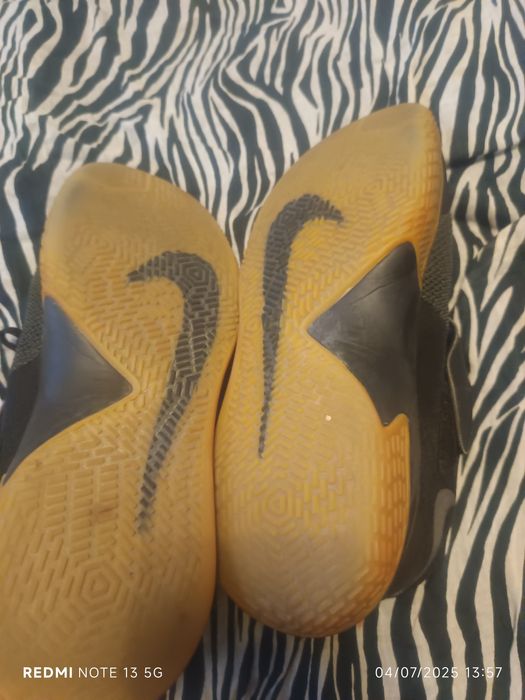 Tênis Nike zoom live