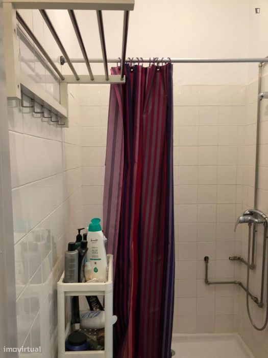 Quarto - localizado em Bonfim Porto