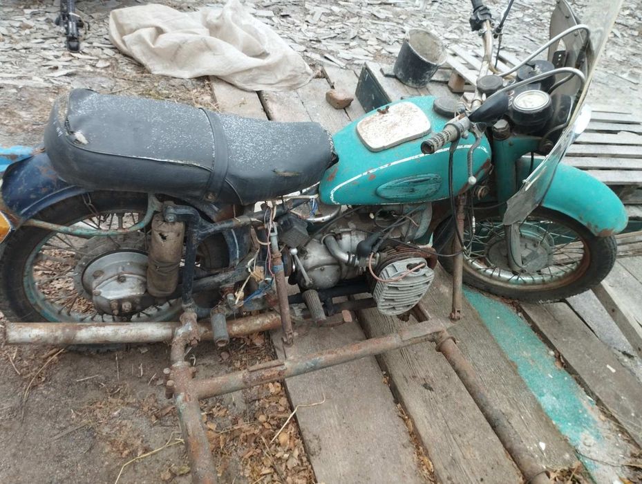 Мотоцикл К-750 з документами
