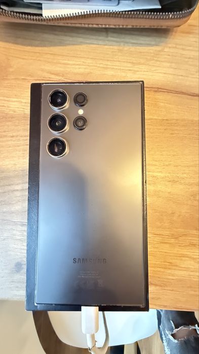 Sprzedam samsung s24 ultra 256 gb